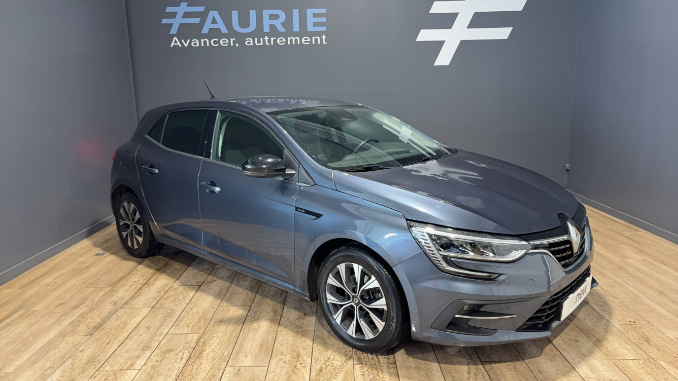 Acheter Renault Megane 4 Mégane IV Berline Blue dCi 115 Limited 5p occasion dans les concessions du Groupe Faurie