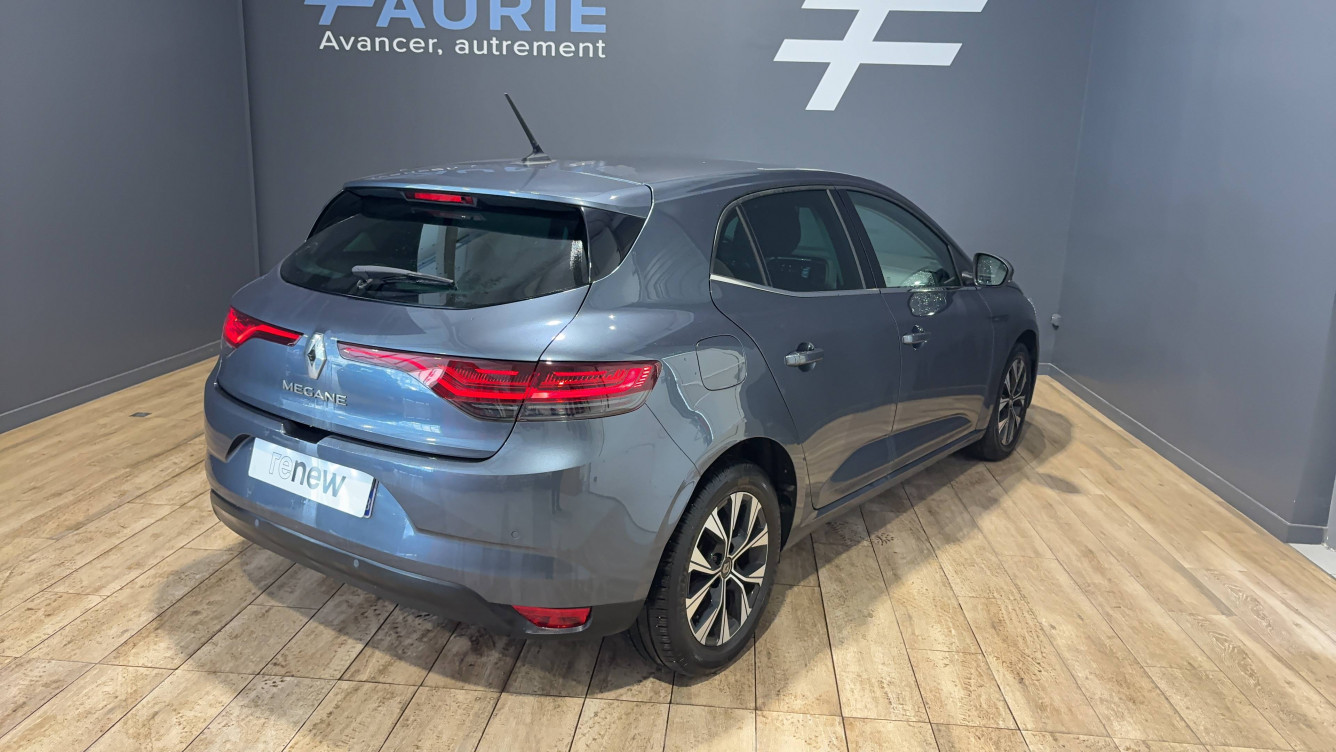 Acheter Renault Megane 4 Mégane IV Berline Blue dCi 115 Limited 5p occasion dans les concessions du Groupe Faurie
