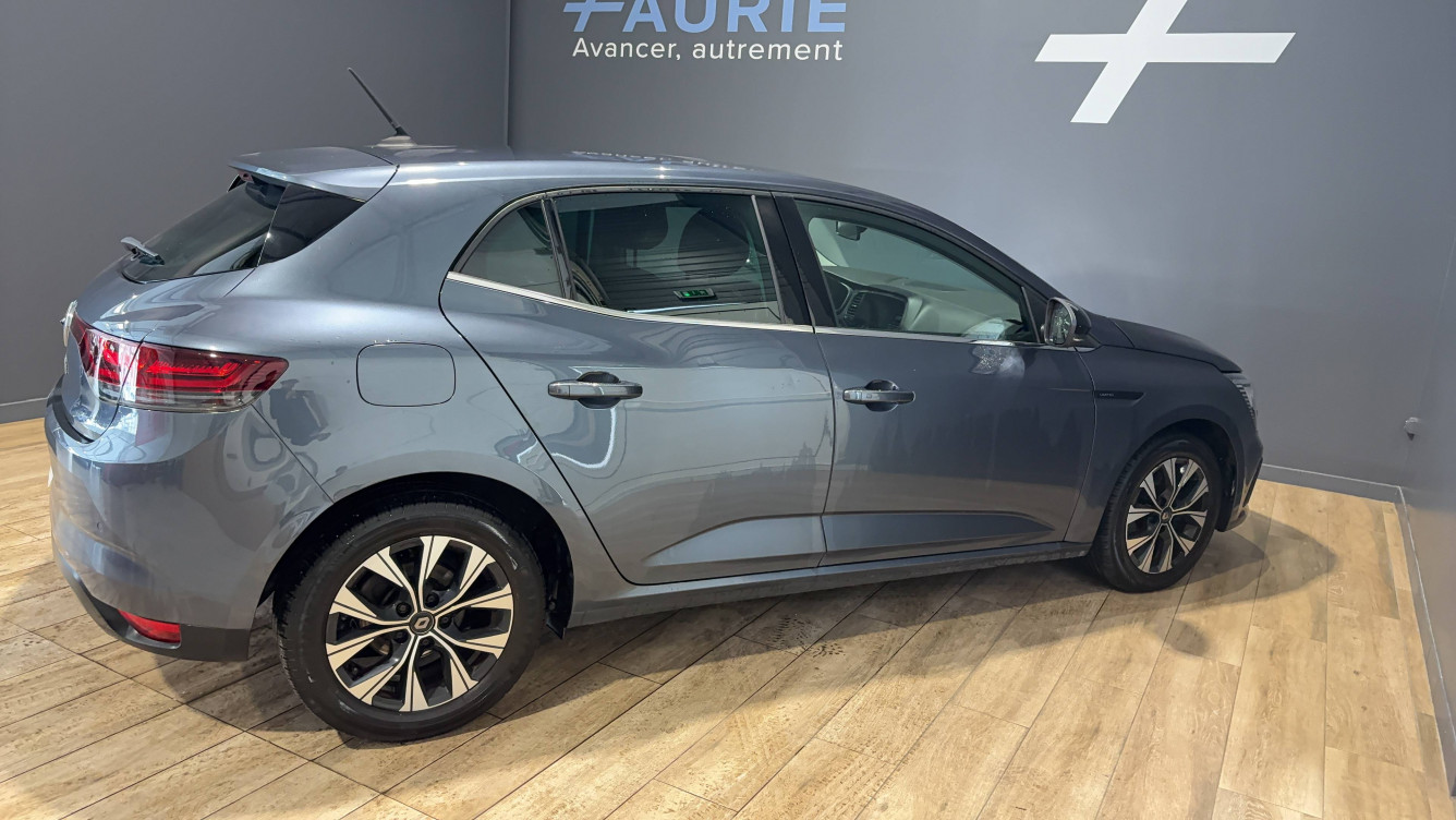 Acheter Renault Megane 4 Mégane IV Berline Blue dCi 115 Limited 5p occasion dans les concessions du Groupe Faurie