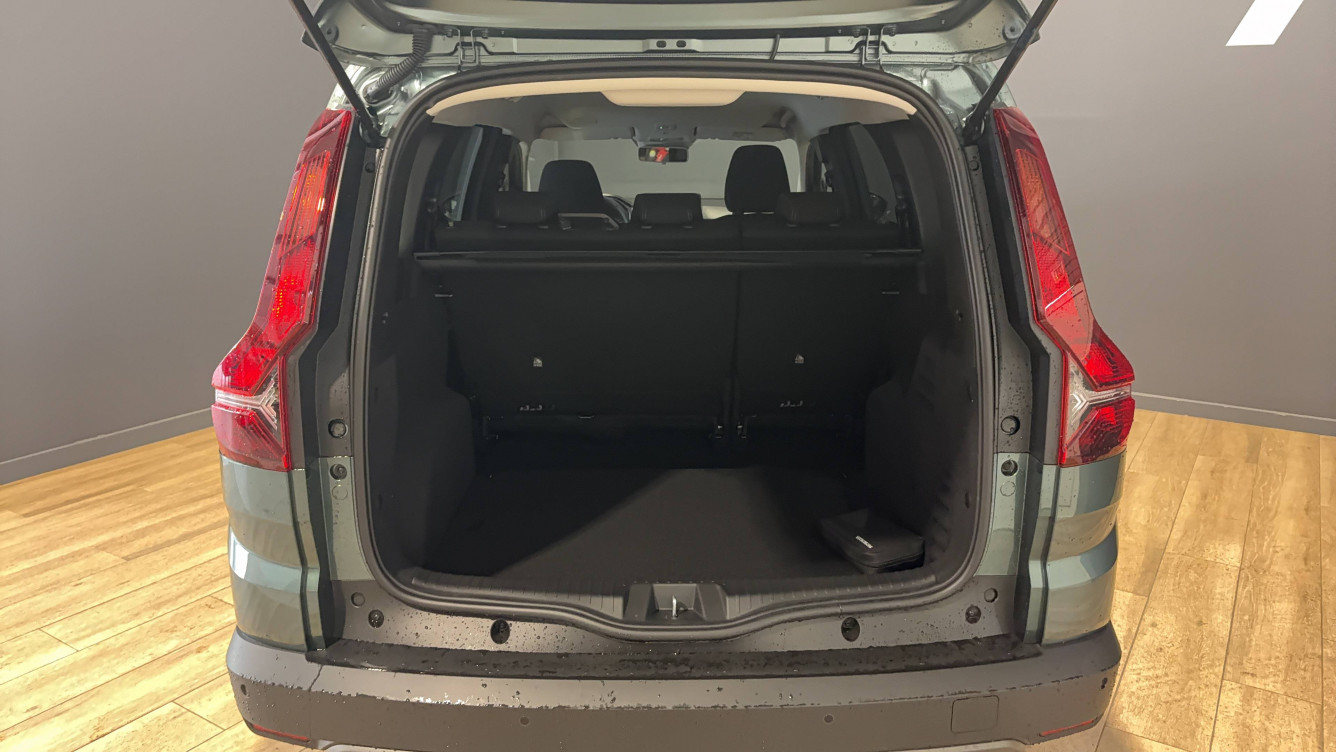 Acheter Dacia Jogger Jogger ECO-G 100 5 places GSR2 Extreme + 5p neuf dans les concessions du Groupe Faurie