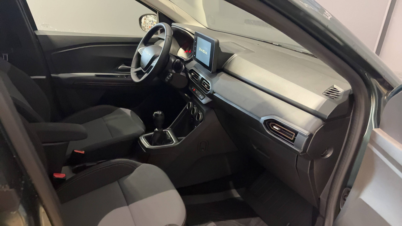 Acheter Dacia Jogger Jogger ECO-G 100 5 places GSR2 Extreme + 5p neuf dans les concessions du Groupe Faurie