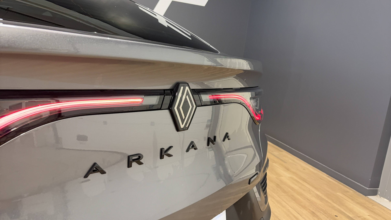 Acheter Renault Arkana Arkana E-Tech 145 - 23 esprit Alpine 5p occasion dans les concessions du Groupe Faurie