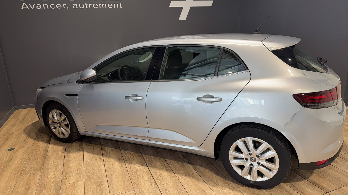 Acheter Renault Megane 4 Mégane IV Berline Blue dCi 115 Business 5p occasion dans les concessions du Groupe Faurie