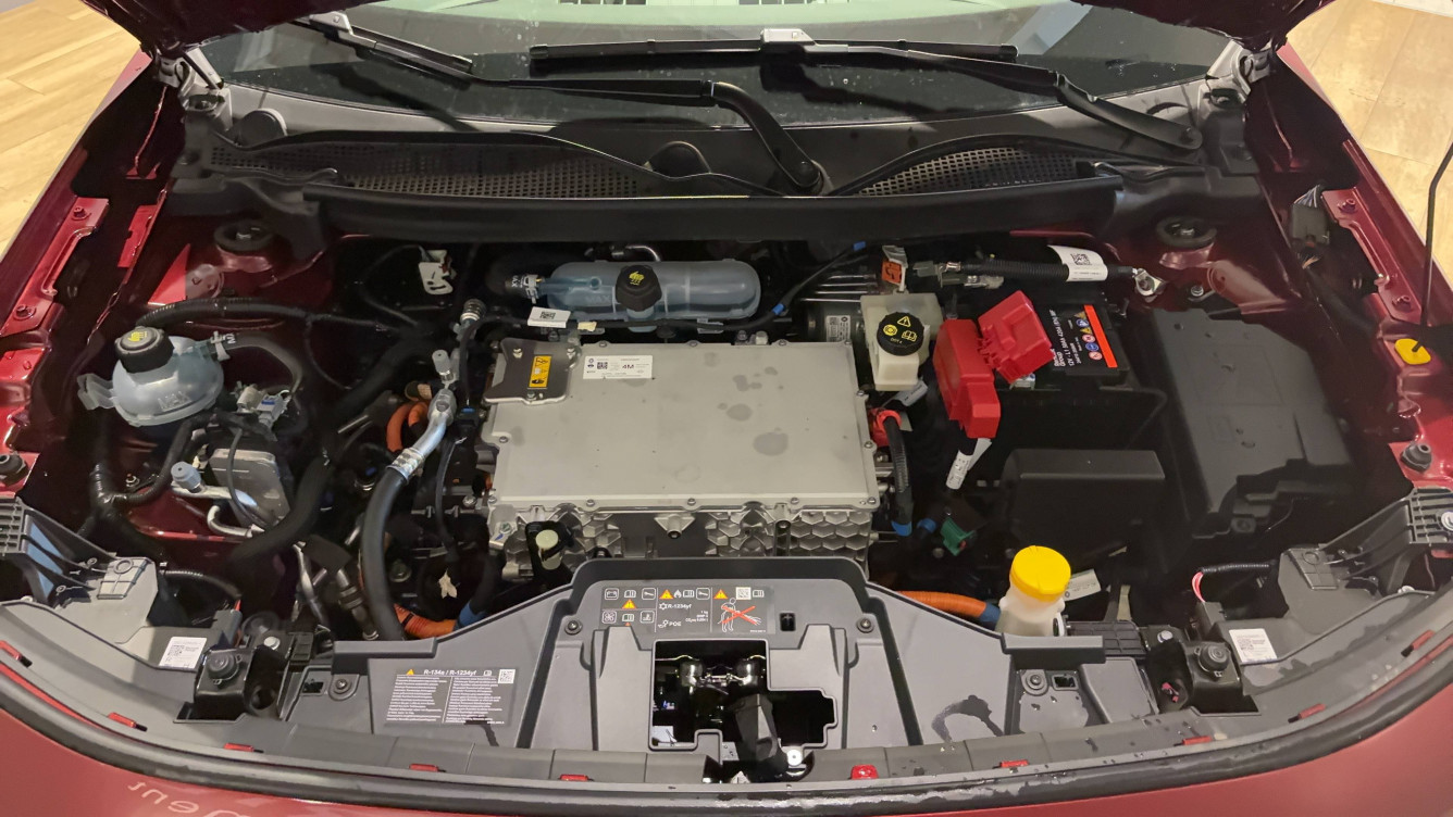 Acheter Renault Renault 4 Renault 4 E-Tech Electrique 150 ch autonomie confort Techno 5p neuf dans les concessions du Groupe Faurie
