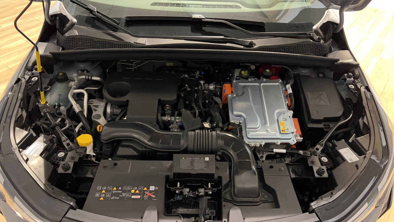 Acheter Renault Captur 2 Captur E-Tech full hybrid 145 esprit Alpine 5p neuf dans les concessions du Groupe Faurie