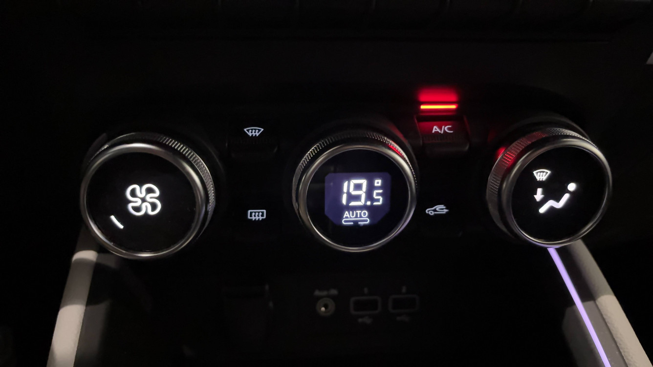 Acheter Renault Clio 5 Clio E-Tech 140 - 21N Intens 5p occasion dans les concessions du Groupe Faurie