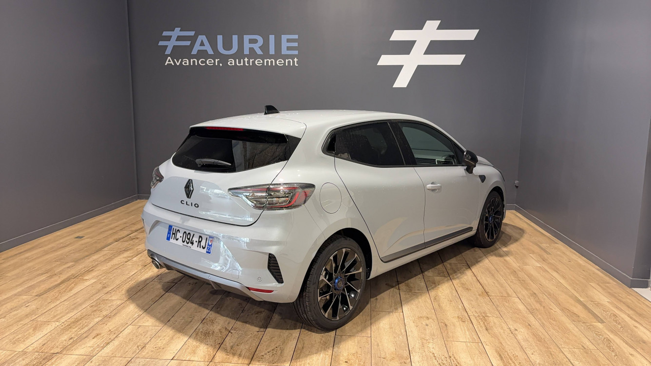 Acheter Renault Clio 5 Clio TCe 90 GSR2 Esprit Alpine 5p neuf dans les concessions du Groupe Faurie
