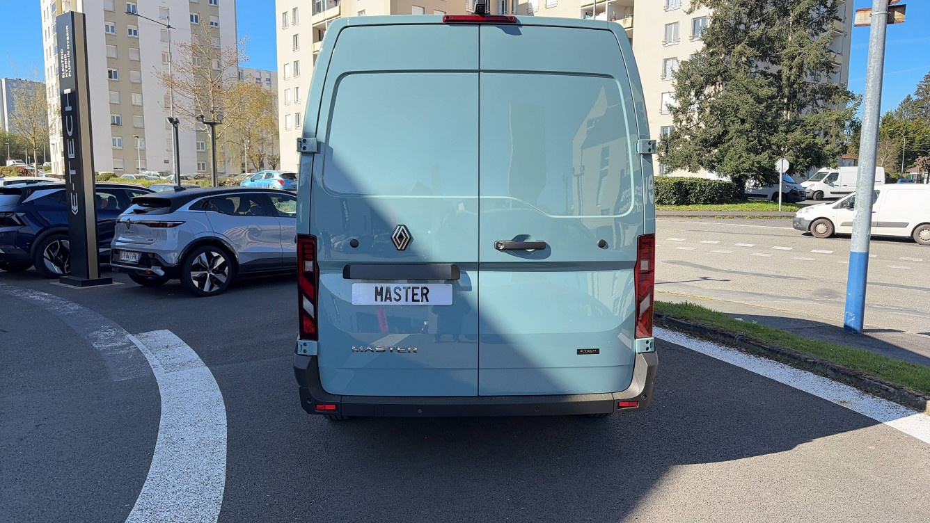 Acheter Renault Master Électrique MASTER ELECTRIQUE FGN L2H2 3T5 GRANDE AUTONOMIE ADVANCE 4p neuf dans les concessions du Groupe Faurie