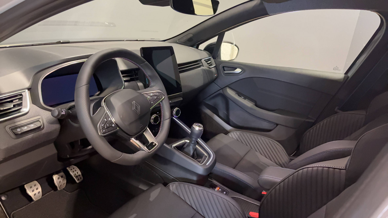 Acheter Renault Clio 5 Clio TCe 90 GSR2 Esprit Alpine 5p neuf dans les concessions du Groupe Faurie