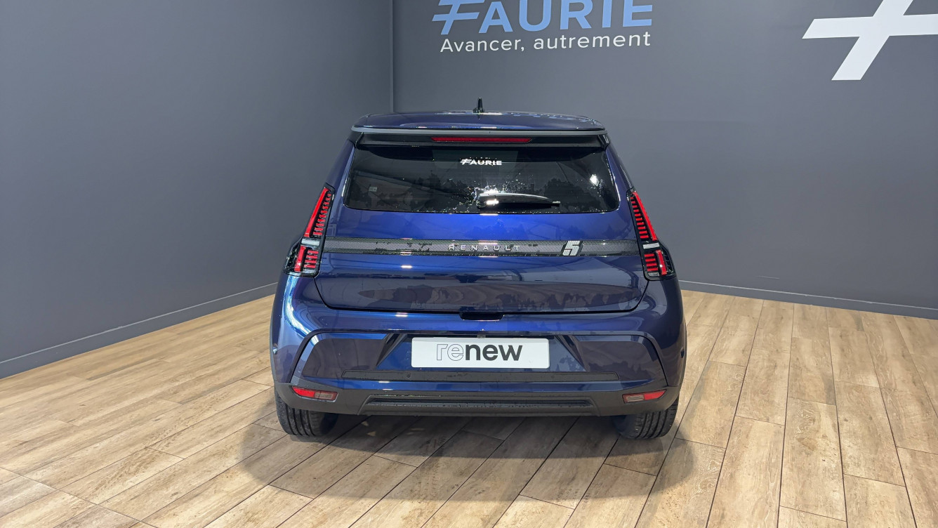 Acheter Renault Renault 5 Renault 5 E-Tech Electrique 150 ch autonomie confort Techno 5p neuf dans les concessions du Groupe Faurie