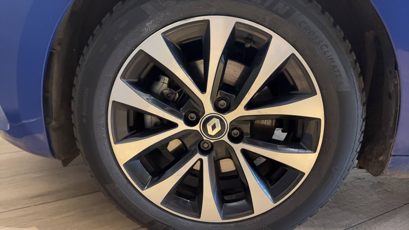 Acheter Renault Clio 5 Clio E-Tech 140 - 21N Intens 5p occasion dans les concessions du Groupe Faurie