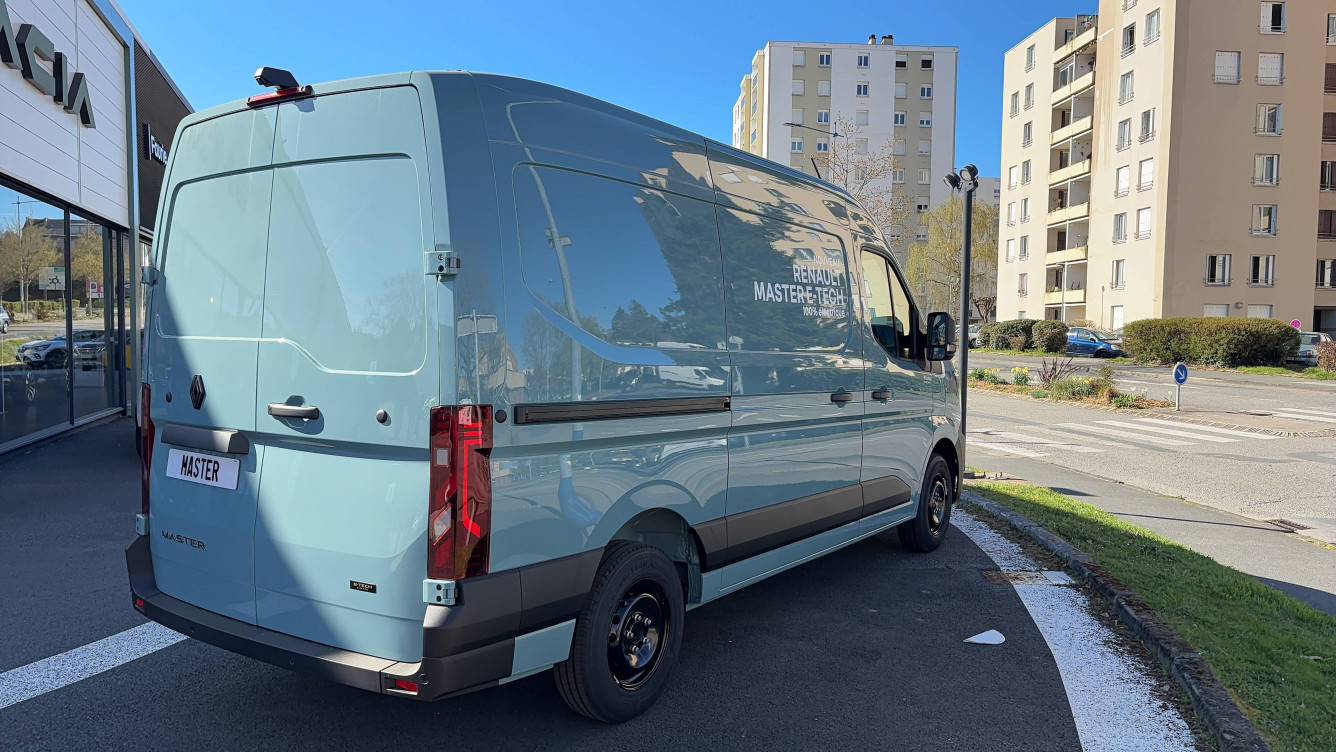Acheter Renault Master Électrique MASTER ELECTRIQUE FGN L2H2 3T5 GRANDE AUTONOMIE ADVANCE 4p neuf dans les concessions du Groupe Faurie