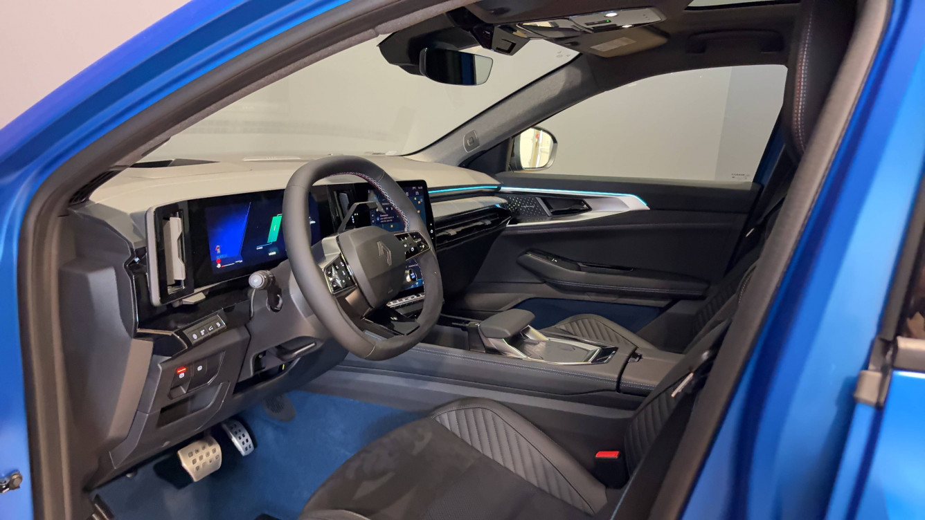 Acheter Renault Rafale Rafale hyper hybrid E-Tech 4x4 300 atelier Alpine 5p neuf dans les concessions du Groupe Faurie
