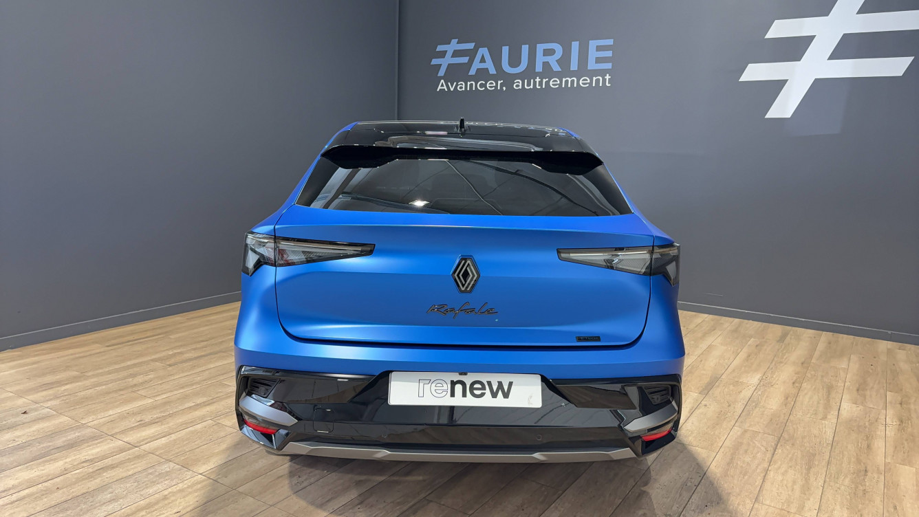Acheter Renault Rafale Rafale hyper hybrid E-Tech 4x4 300 atelier Alpine 5p neuf dans les concessions du Groupe Faurie