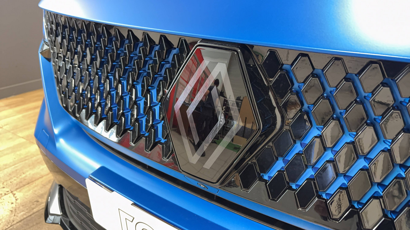 Acheter Renault Rafale Rafale hyper hybrid E-Tech 4x4 300 atelier Alpine 5p neuf dans les concessions du Groupe Faurie