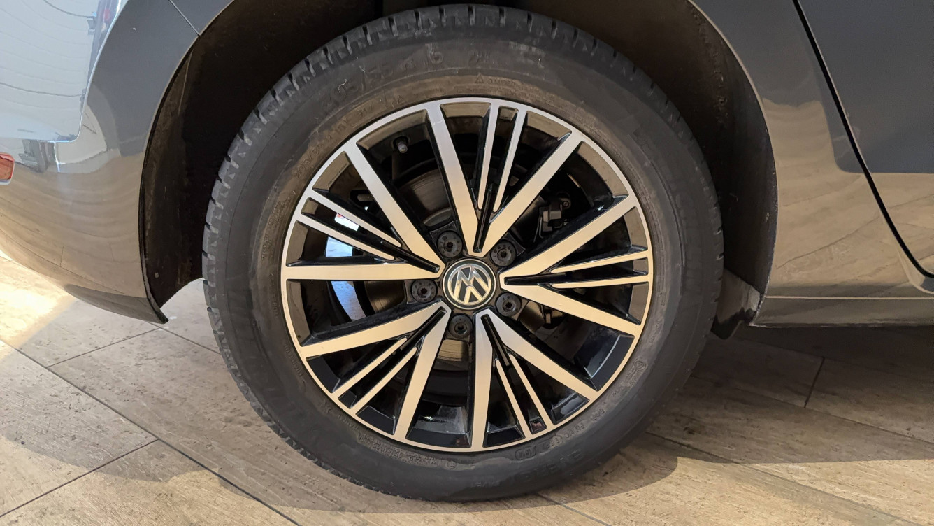 Acheter Volkswagen Golf SW Golf Sportsvan 1.4 TSI 125 BMT DSG7 Série Spéciale Allstar 5p occasion dans les concessions du Groupe Faurie