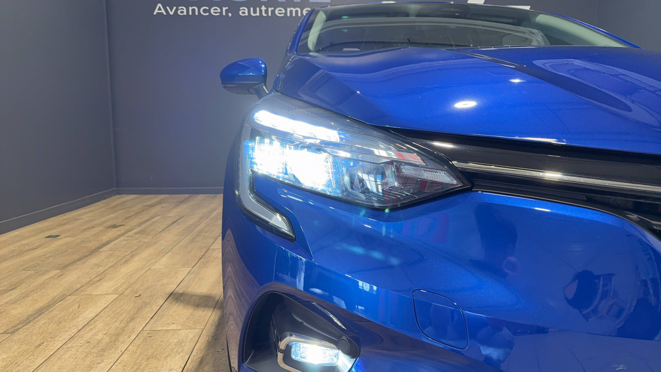 Acheter Renault Clio 5 Clio Blue dCi 100 - 21N Business 5p occasion dans les concessions du Groupe Faurie