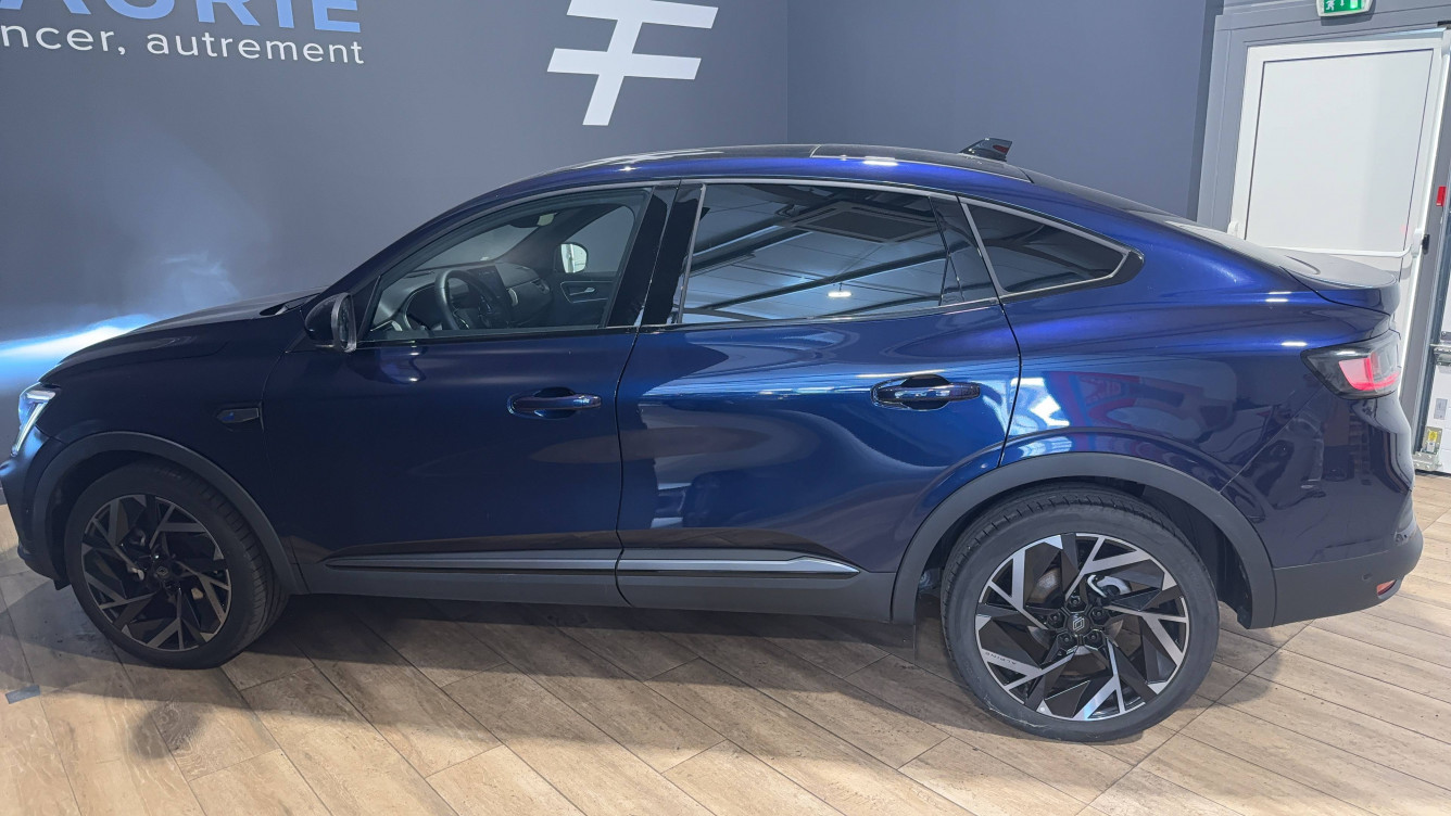 Acheter Renault Arkana Arkana E-Tech 145 - 23 esprit Alpine 5p occasion dans les concessions du Groupe Faurie
