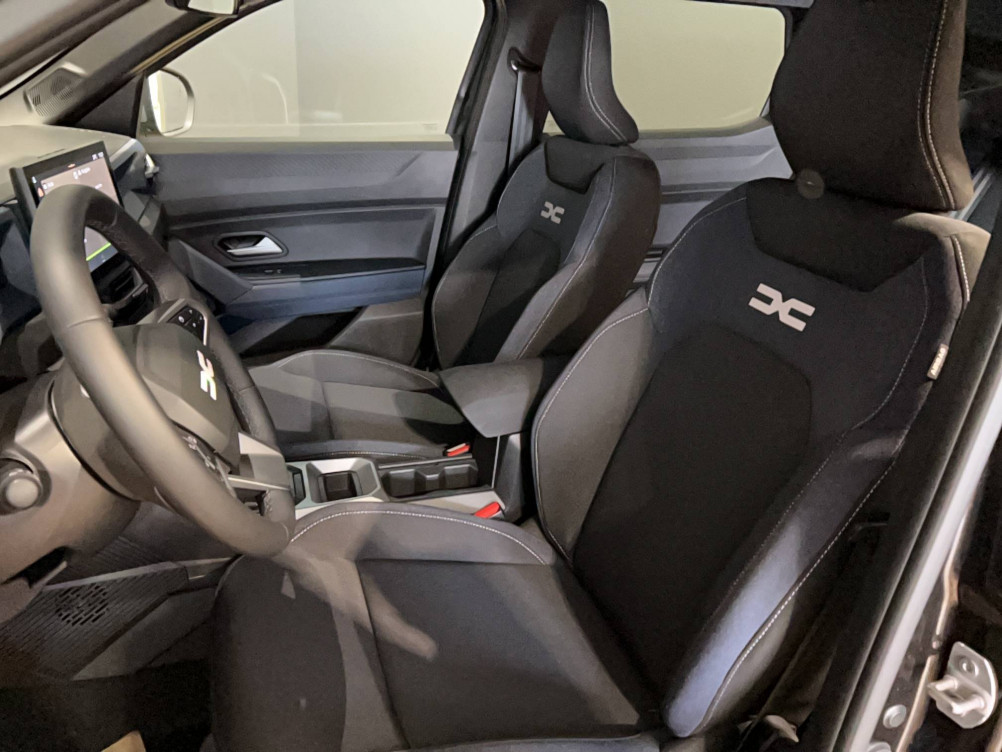 Acheter Dacia Duster Duster Hybrid 140 Journey 5p occasion dans les concessions du Groupe Faurie