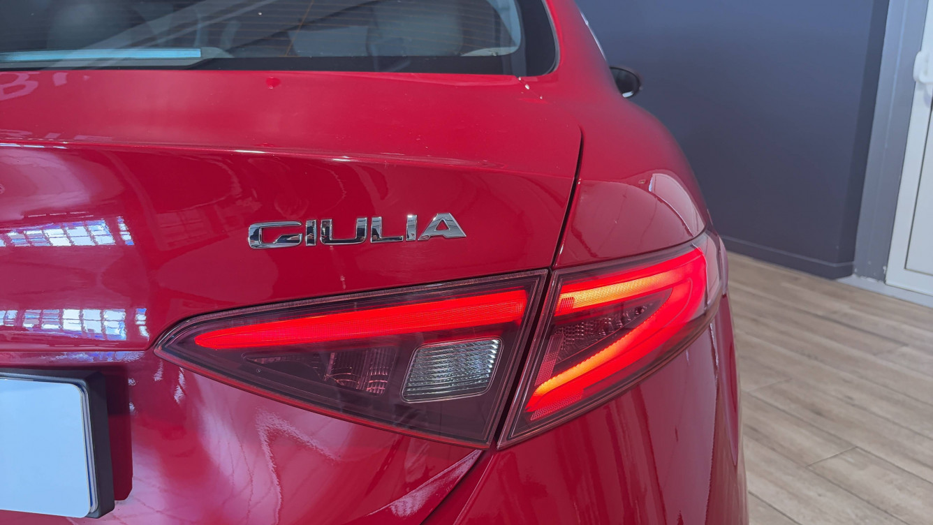 Acheter Alfa Romeo Giulia Giulia 2.2 180 ch AT8 Super 4p occasion dans les concessions du Groupe Faurie