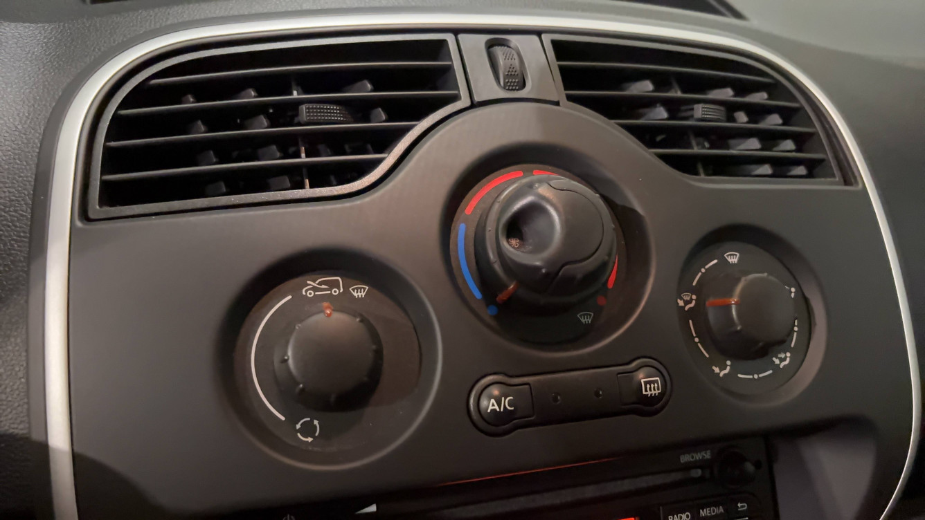 Acheter Renault Kangoo Express 2 KANGOO EXPRESS BLUE DCI 95 GRAND CONFORT 5p occasion dans les concessions du Groupe Faurie