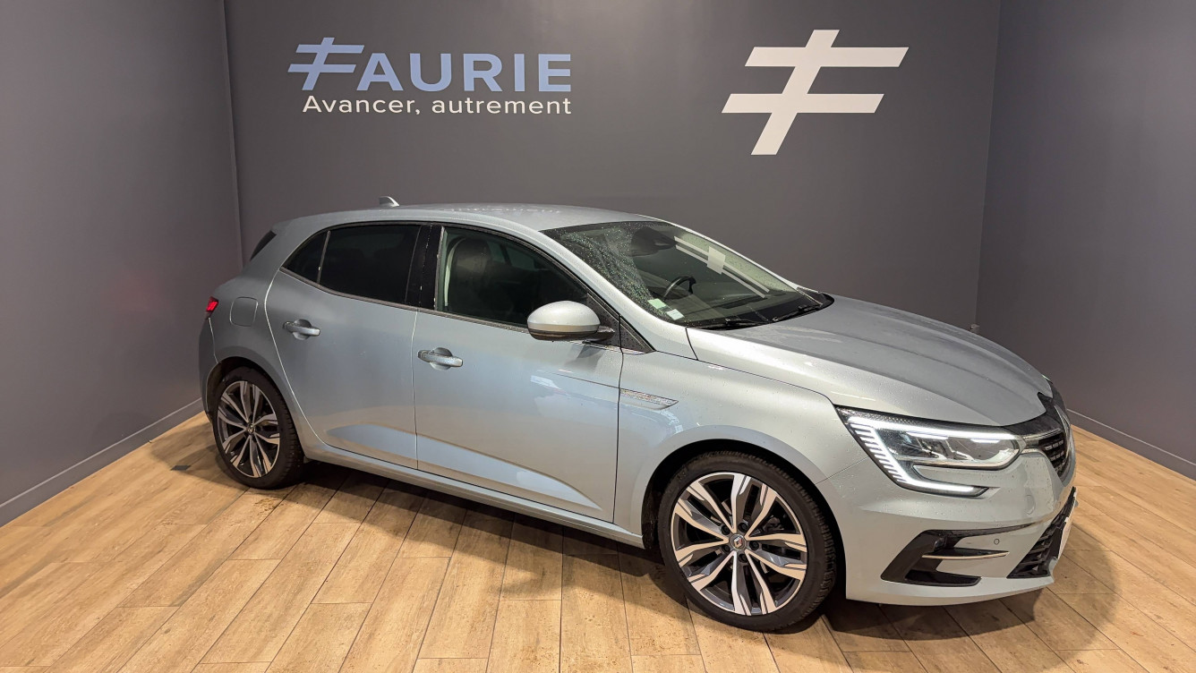 Acheter Renault Megane 4 Mégane IV Berline Blue dCi 115 Intens 5p occasion dans les concessions du Groupe Faurie