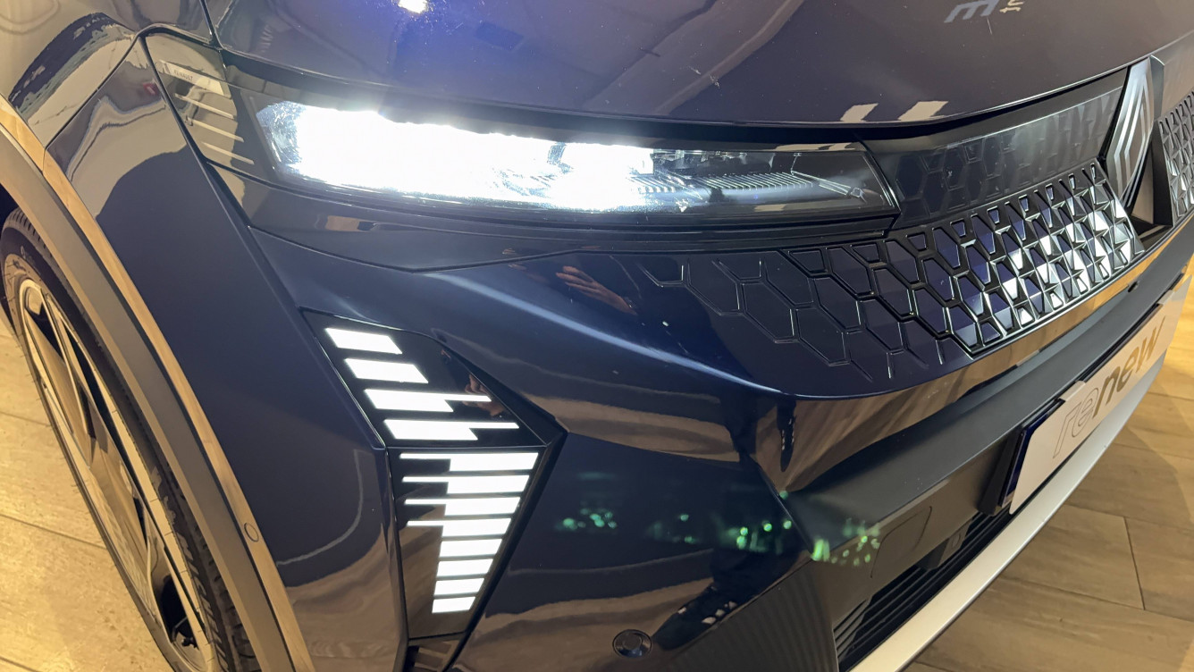 Acheter Renault Scenic 5 Scenic E-Tech electrique 220 ch grande autonomie Techno Iconic 5p occasion dans les concessions du Groupe Faurie