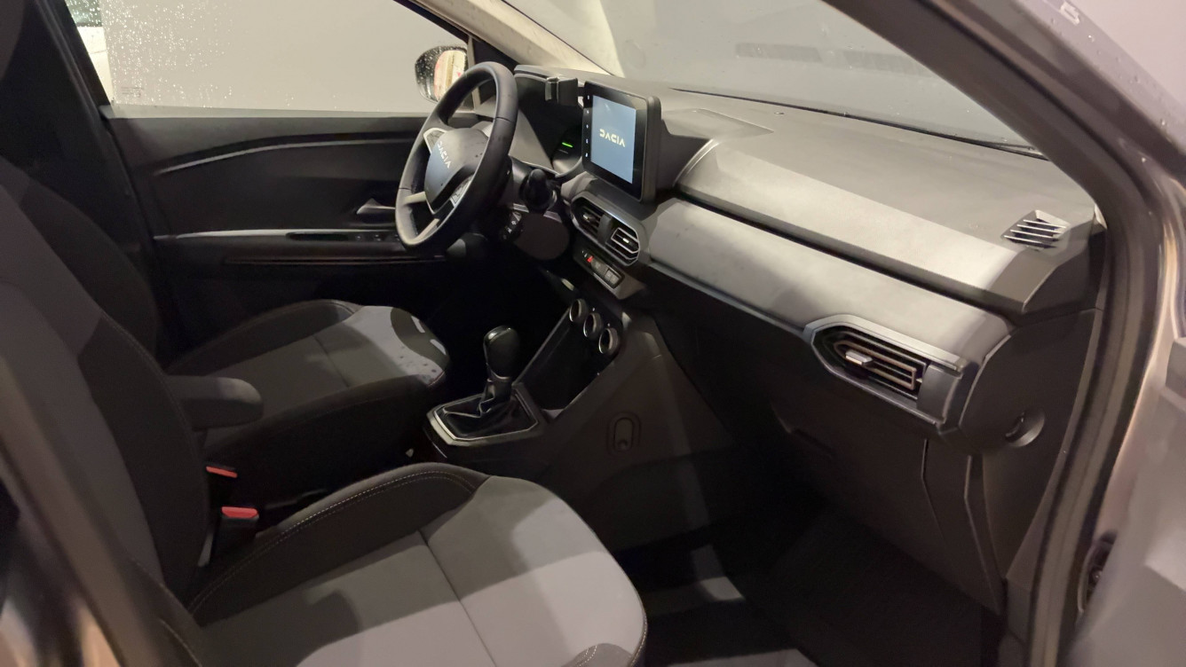 Acheter Dacia Jogger Jogger Hybrid 140 5 places GSR2 Extreme 5p neuf dans les concessions du Groupe Faurie