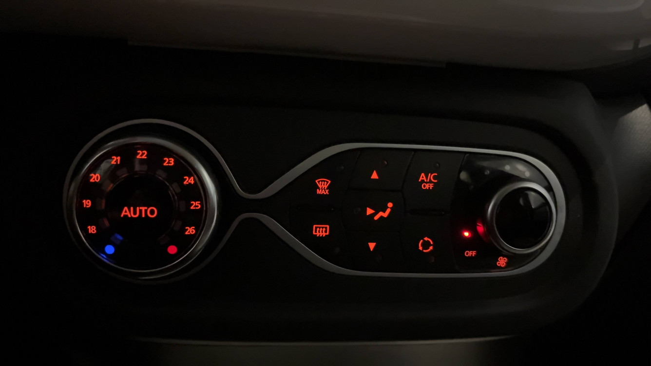 Acheter Renault Twingo 3 Twingo III 0.9 TCe 90 Intens EDC 5p occasion dans les concessions du Groupe Faurie