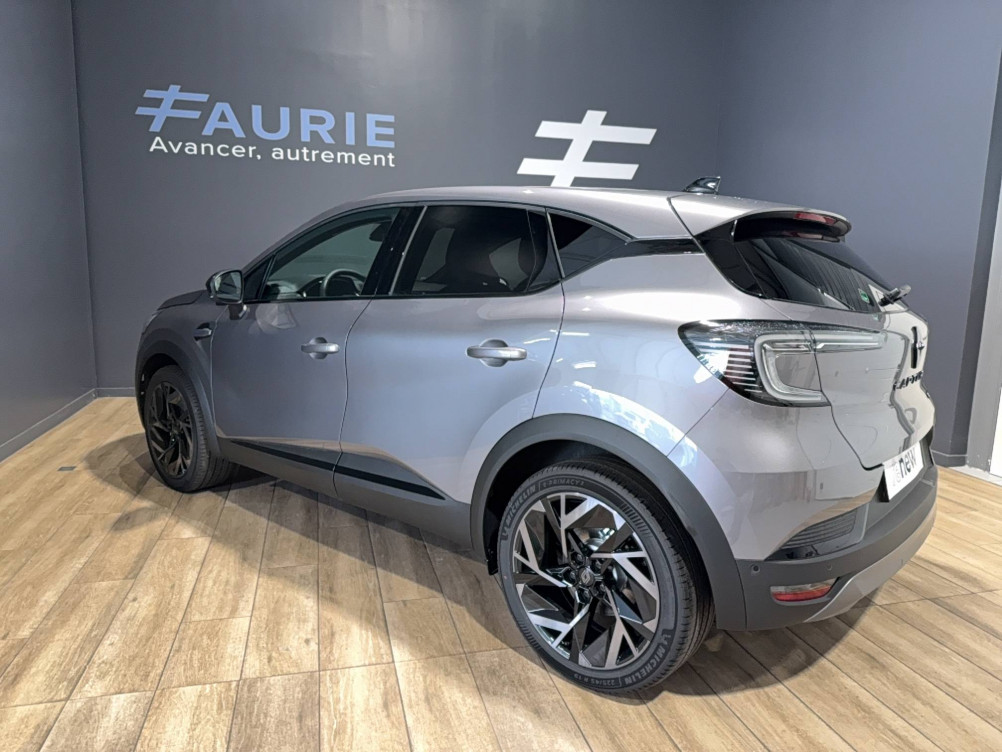 Acheter Renault Captur 2 Captur E-Tech full hybrid 160 ch esprit Alpine 5p neuf dans les concessions du Groupe Faurie