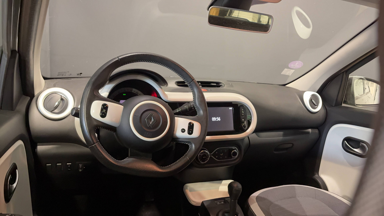 Acheter Renault Twingo 3 Twingo III 0.9 TCe 90 Intens EDC 5p occasion dans les concessions du Groupe Faurie
