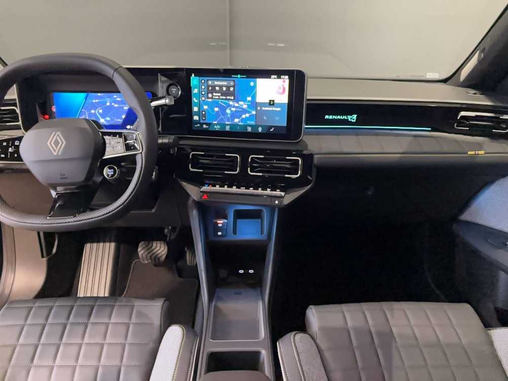 Acheter Renault Renault 4 Renault 4 E-Tech Electrique 150 ch autonomie confort Iconic 5p neuf dans les concessions du Groupe Faurie