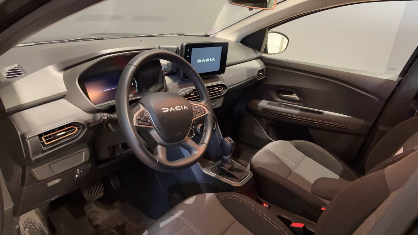 Acheter Dacia Jogger Jogger Hybrid 140 7 places Extreme 5p occasion dans les concessions du Groupe Faurie