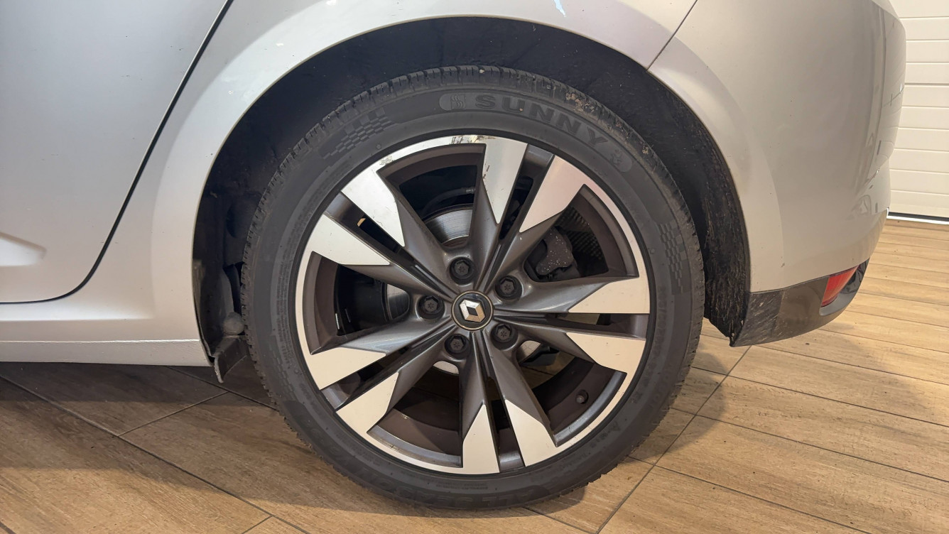 Acheter Renault Megane 4 Mégane IV Berline Blue dCi 115 EDC Intens 5p occasion dans les concessions du Groupe Faurie