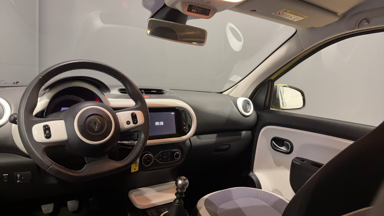 Acheter Renault Twingo 3 Twingo III 0.9 TCe 90 Energy Intens 5p occasion dans les concessions du Groupe Faurie
