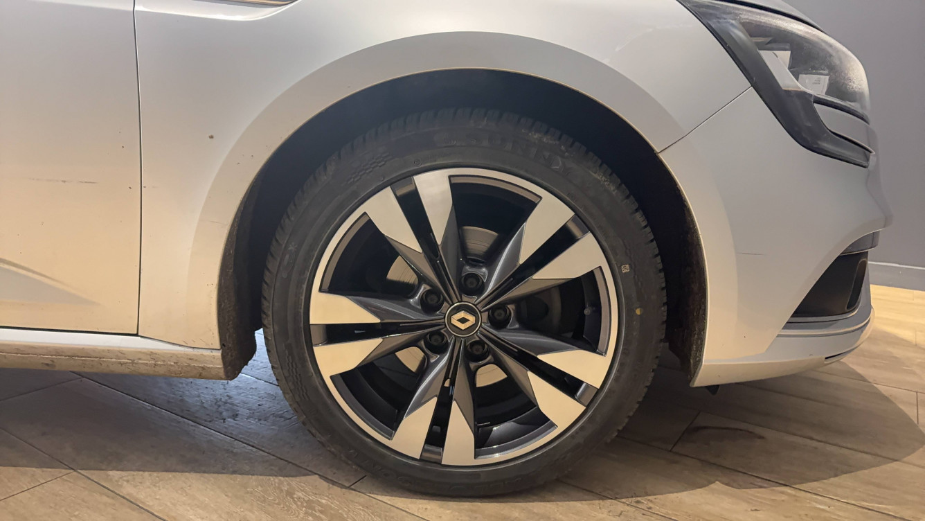 Acheter Renault Megane 4 Mégane IV Berline Blue dCi 115 EDC Intens 5p occasion dans les concessions du Groupe Faurie