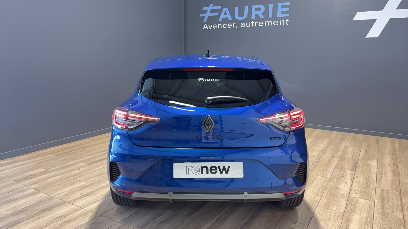Acheter Renault Clio 5 Clio E-Tech full hybrid 145 ch GSR2 Esprit Alpine 5p neuf dans les concessions du Groupe Faurie