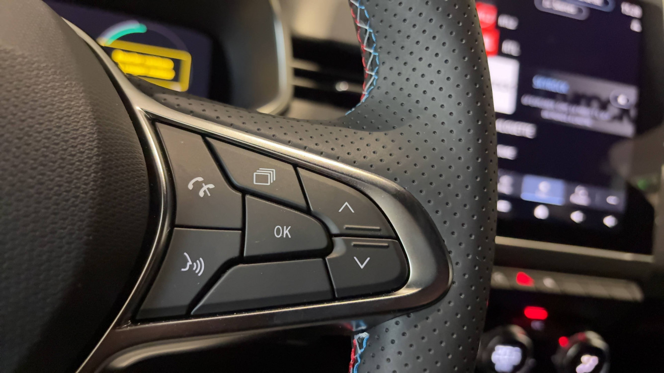 Acheter Renault Clio 5 Clio E-Tech full hybrid 145 ch GSR2 Esprit Alpine 5p neuf dans les concessions du Groupe Faurie