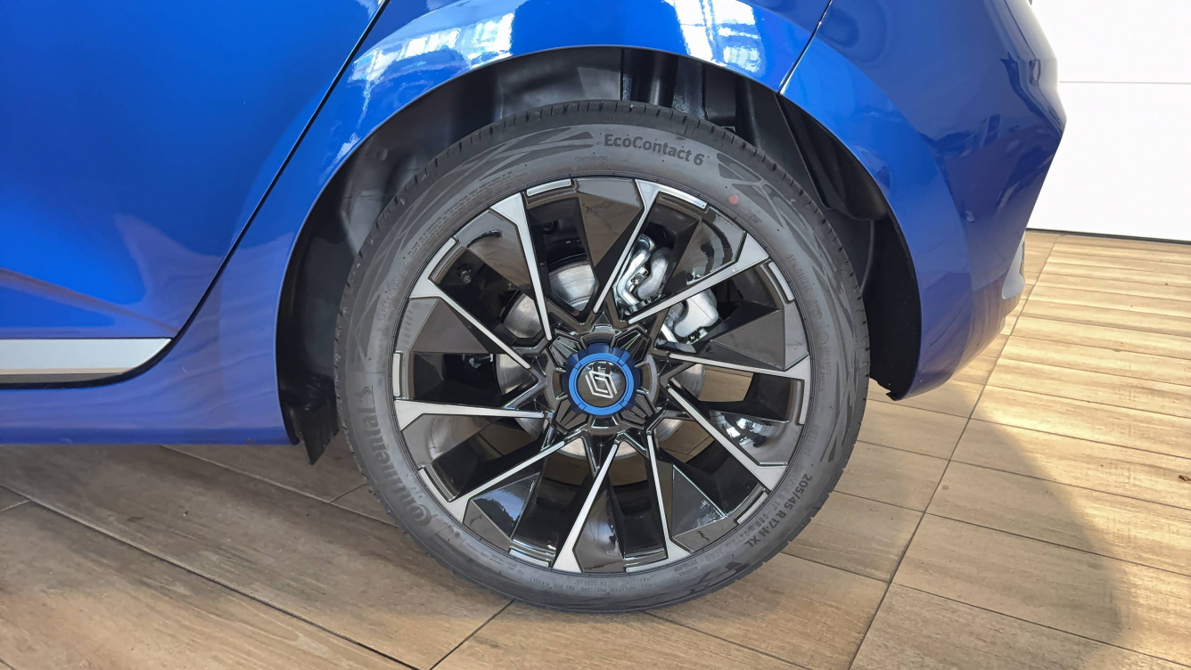 Acheter Renault Clio 5 Clio E-Tech full hybrid 145 ch GSR2 Esprit Alpine 5p neuf dans les concessions du Groupe Faurie