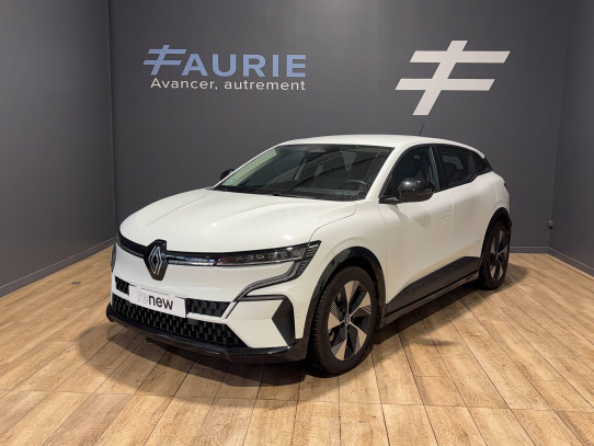 Acheter Renault Megane E-Tech Megane E-Tech EV60 220 ch super charge Equilibre 5p occasion dans les concessions du Groupe Faurie