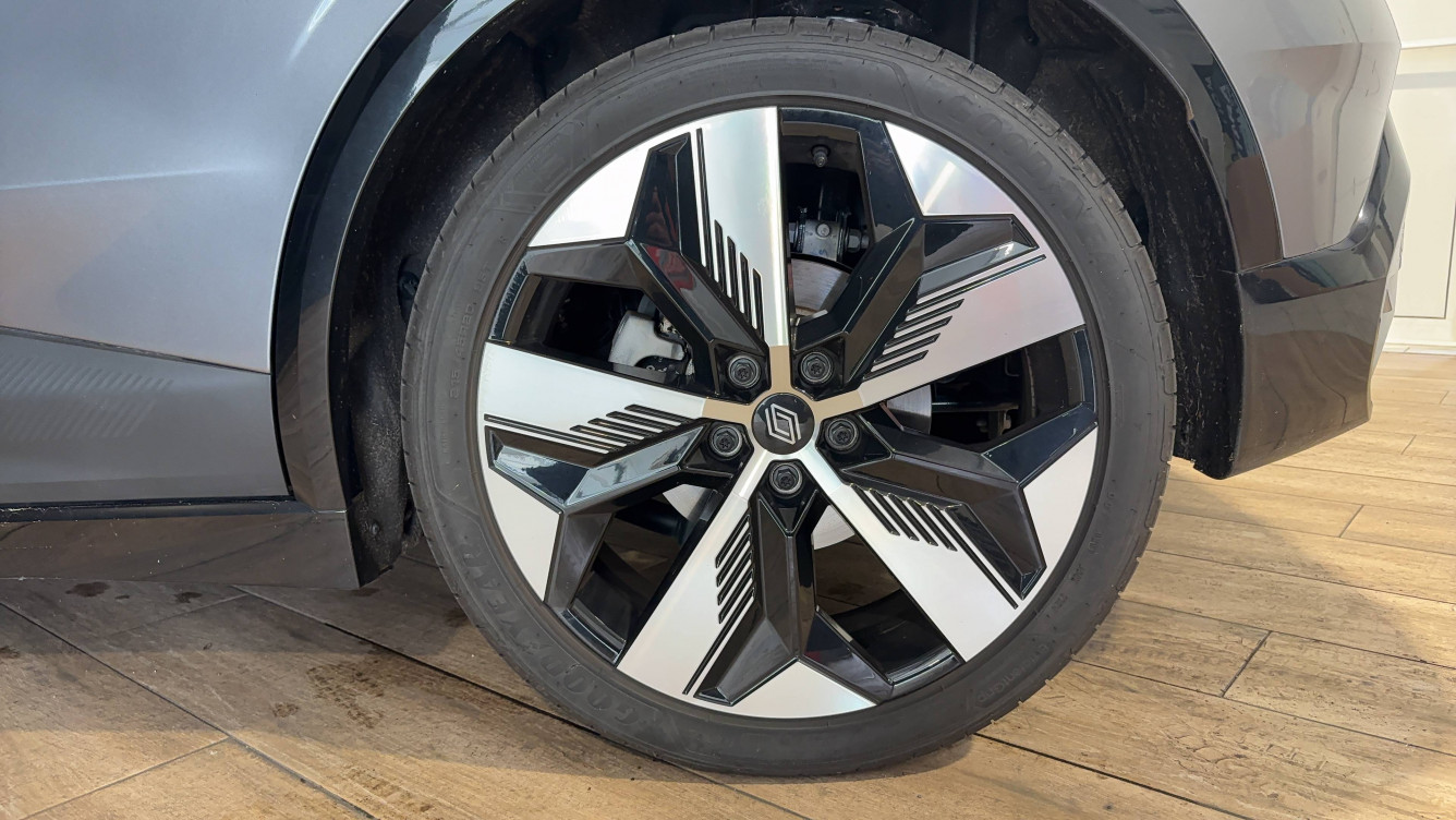 Acheter Renault Megane E-Tech Megane E-Tech 220 ch autonomie confort AC22 Techno 5p neuf dans les concessions du Groupe Faurie