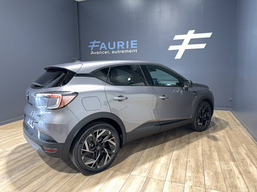 Acheter Renault Captur 2 Captur E-Tech full hybrid 160 ch esprit Alpine 5p neuf dans les concessions du Groupe Faurie