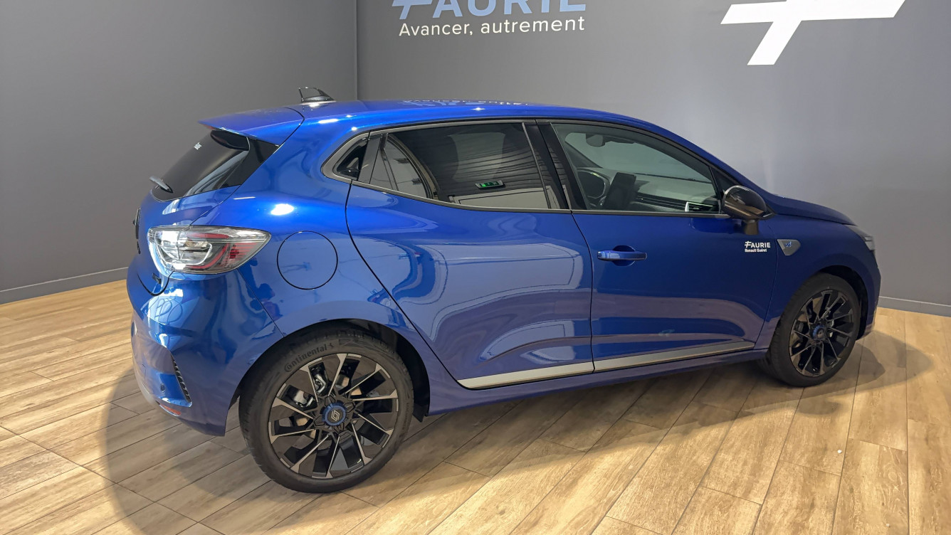 Acheter Renault Clio 5 Clio E-Tech full hybrid 145 ch GSR2 Esprit Alpine 5p neuf dans les concessions du Groupe Faurie