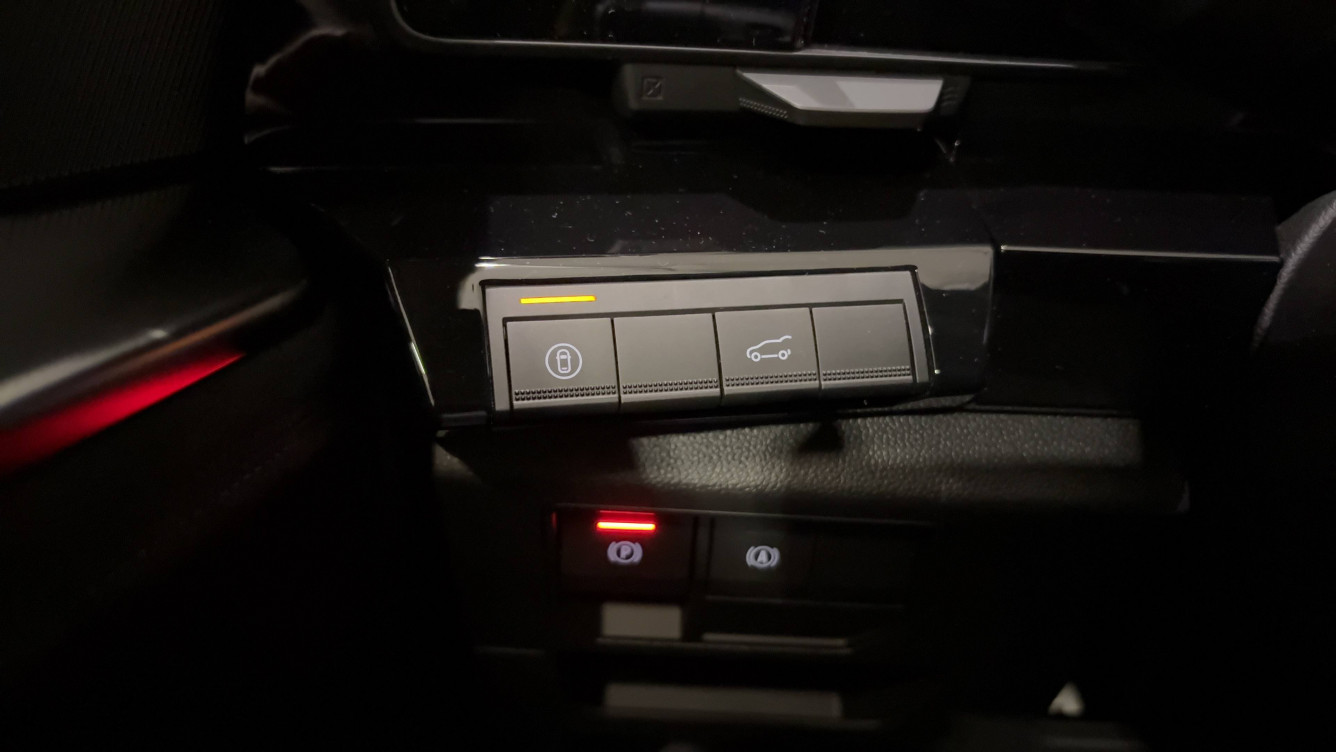 Acheter Renault Espace 6 Espace E-Tech full hybrid 200 GSR2 esprit Alpine 5p neuf dans les concessions du Groupe Faurie