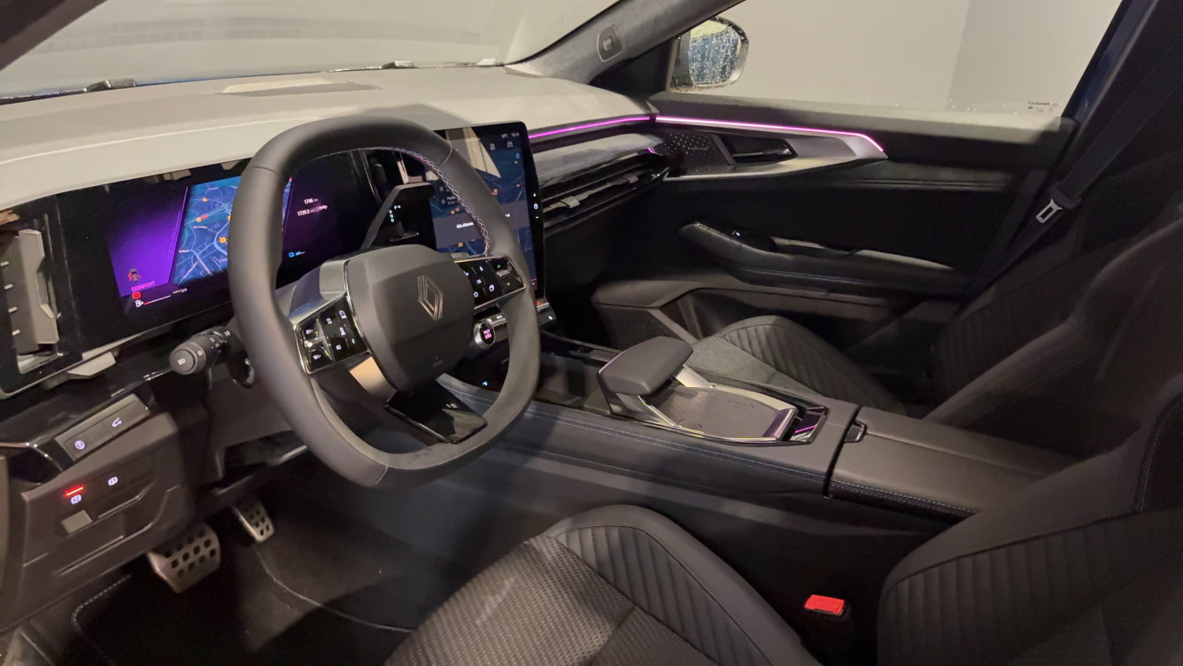 Acheter Renault Austral Austral full hybrid E-Tech 200 ch Esprit Alpine 5p neuf dans les concessions du Groupe Faurie