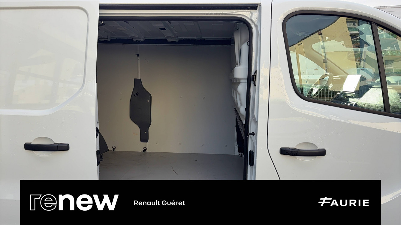 Acheter Renault Trafic 3 TRAFIC FGN L2H1 3000 KG BLUE DCI 130 GRAND CONFORT 4p occasion dans les concessions du Groupe Faurie
