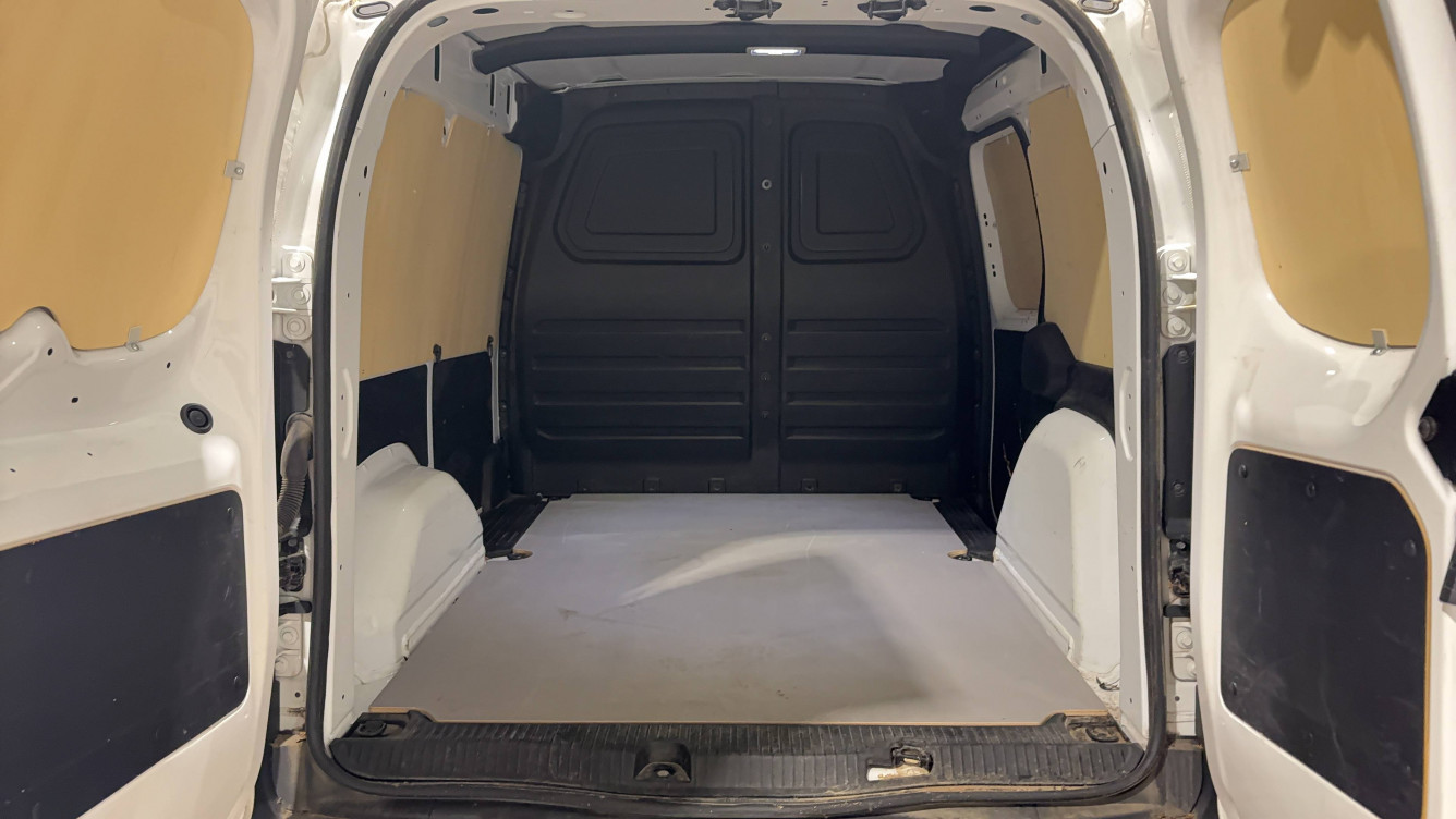 Acheter Renault Kangoo 3 KANGOO VAN TCE 130 EXTRA - 22 5p occasion dans les concessions du Groupe Faurie