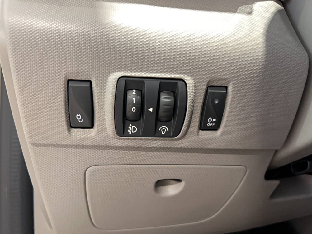 Acheter Renault Zoe Zoe Zen Gamme 2017 5p occasion dans les concessions du Groupe Faurie