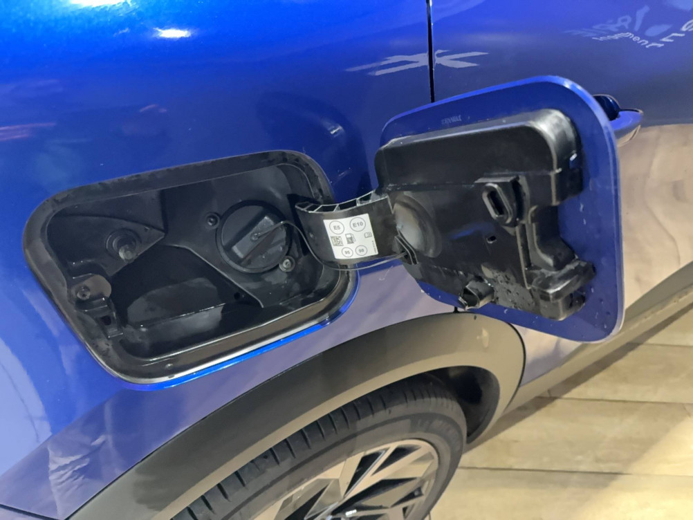 Acheter Renault Captur 2 Captur E-Tech full hybrid 145 ch esprit Alpine 5p occasion dans les concessions du Groupe Faurie