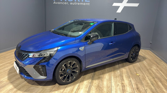 Acheter Renault Clio 5 Clio TCe 90 ch GSR2 Esprit Alpine 5p occasion dans les concessions du Groupe Faurie